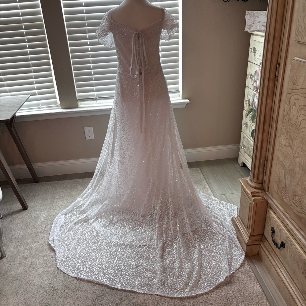 NEW, White Dress, Wedding Dress w Sequins, Detachable Train, NWOT, Size M/8 - Picture 8 of 15